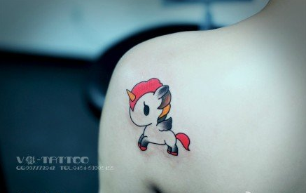 可爱呆萌小独角兽纹身图案