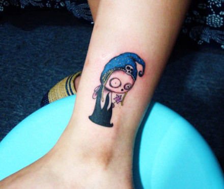 男人脚部女巫刺青