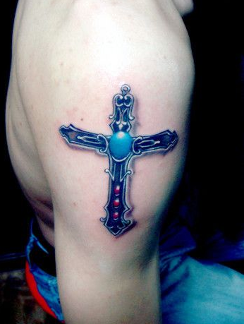 手臂3D十字架纹身图案