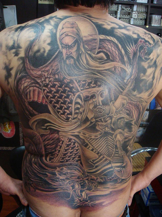 经典满背关公降龙纹身
