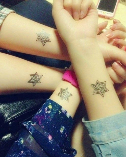 姐妹花手腕六星芒纹身图案