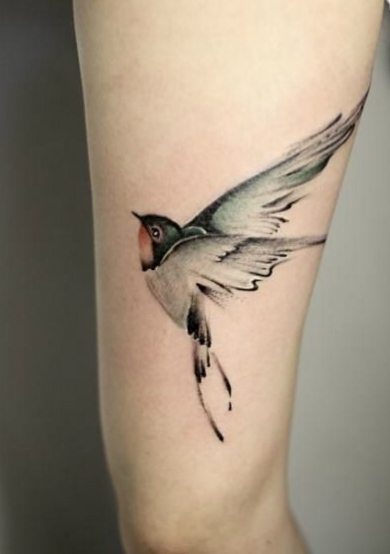 漂亮好看的水墨燕子纹身图案