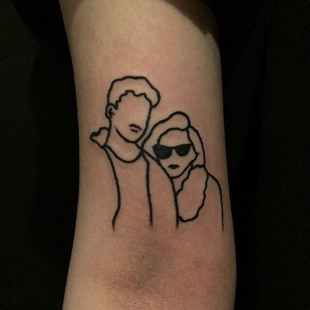 手臂上情侣纹身图案
