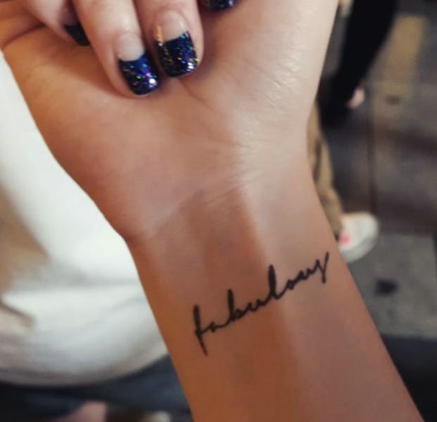 一组小清新又自然的手腕图腾纹身