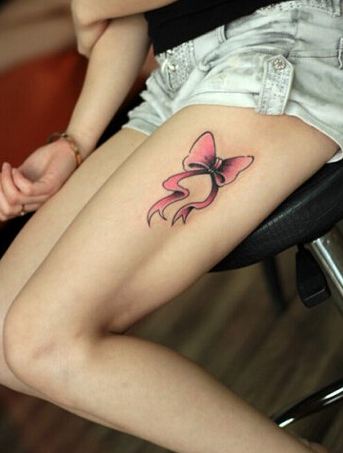 女性腿部彩色小清新蝴蝶结纹身图案