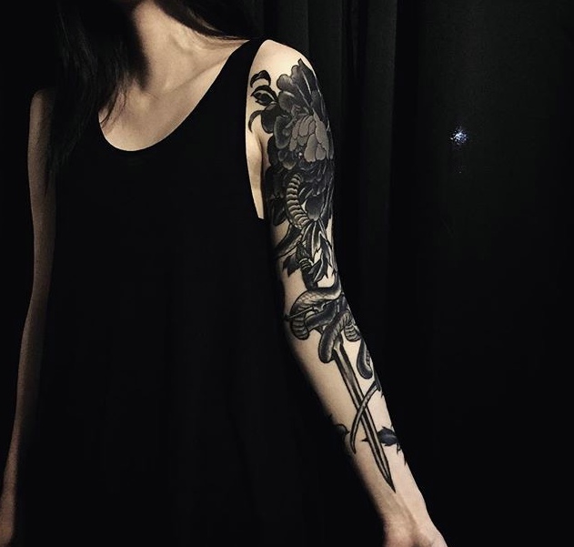 个性又时尚的手臂图腾纹身