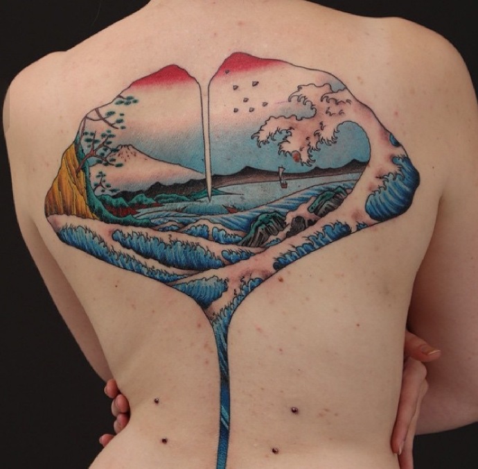 百看不厌的创意彩色图腾纹身