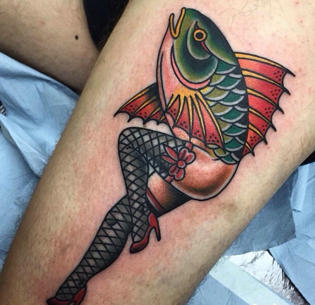 一组同样魔性的眼神彩色图腾纹身