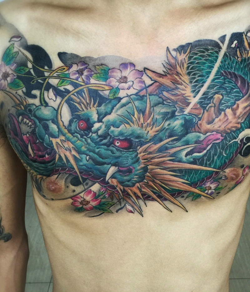 经典炫丽的邪龙纹身非常任性