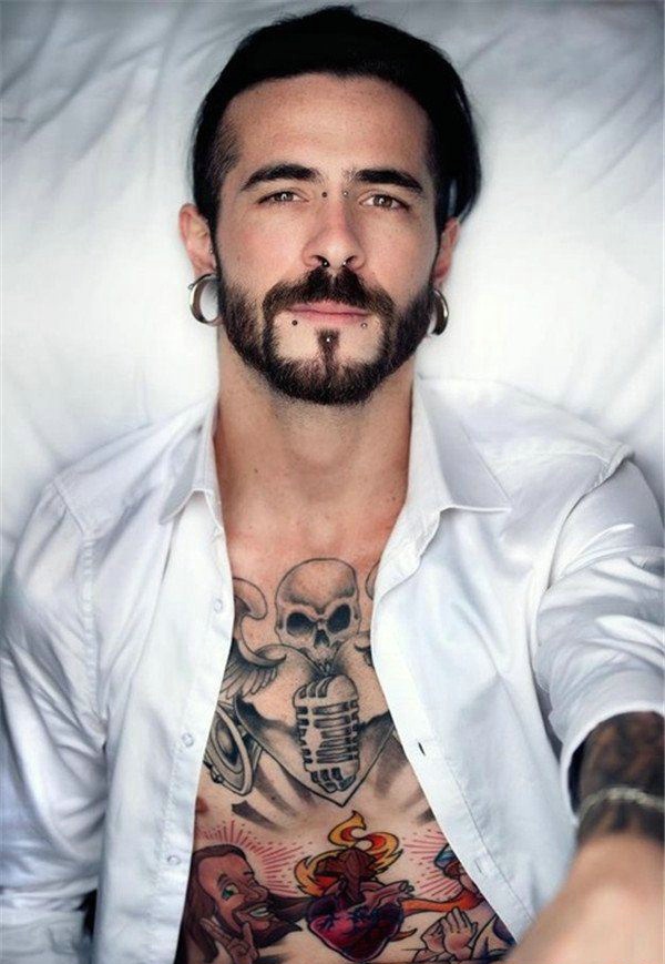 不一样的明星有着不一样的纹身