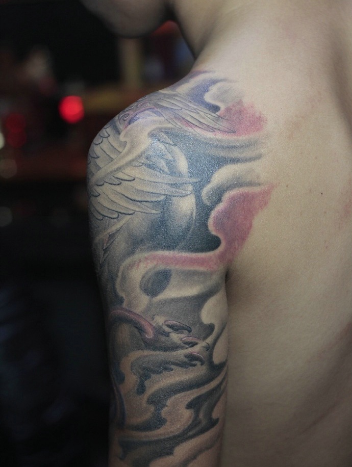 经典个性的帅气半甲貔貅刺青
