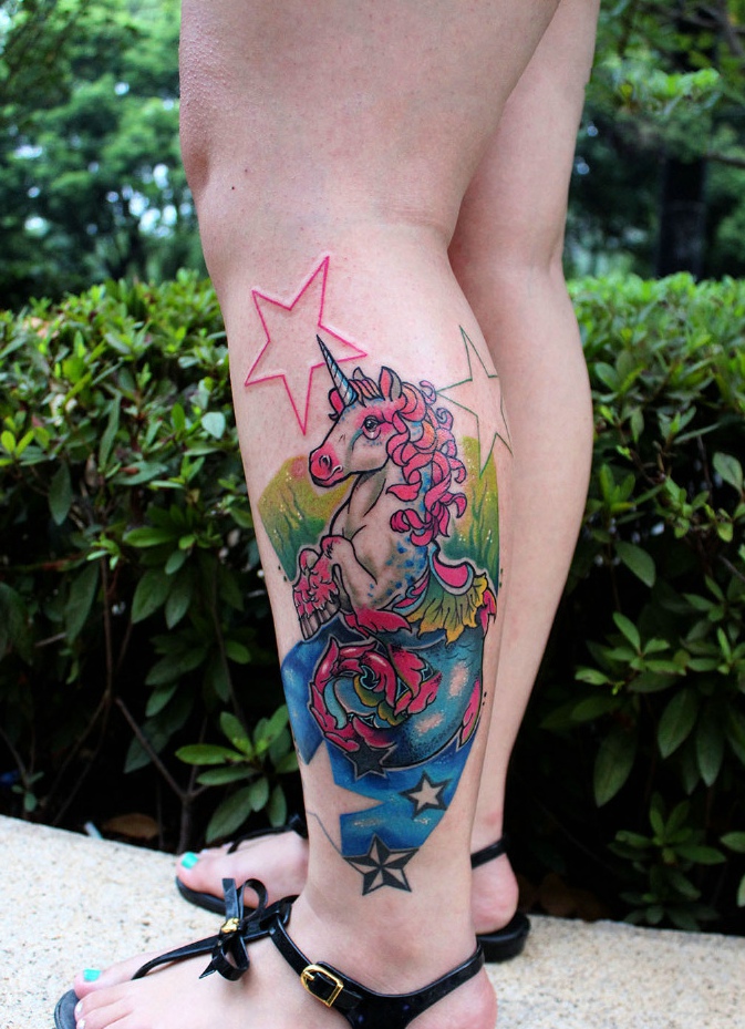 几款显然不同风格的图腾刺青