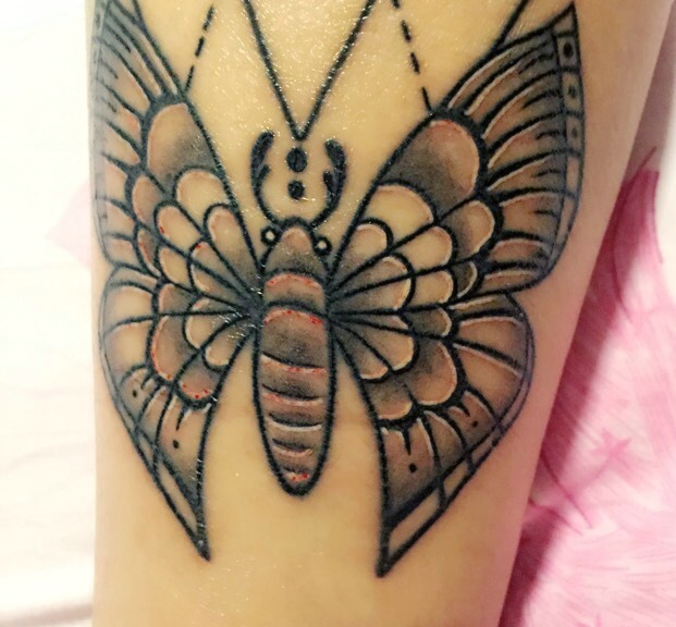 时尚又耐看的两款手臂图腾纹身