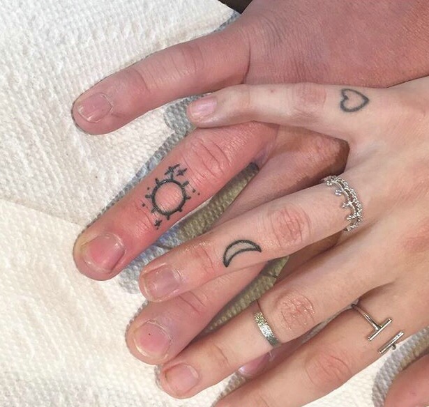 非常好看的几组小图腾情侣纹身