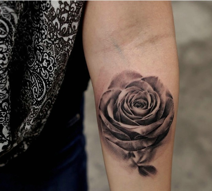 几款精彩丰富的手臂图腾刺青