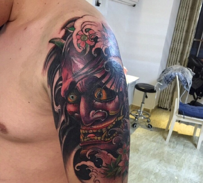 帅呆酷极的大臂般若刺青