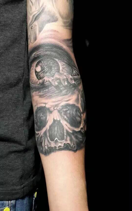 几款霸气豪迈的手臂图腾刺青