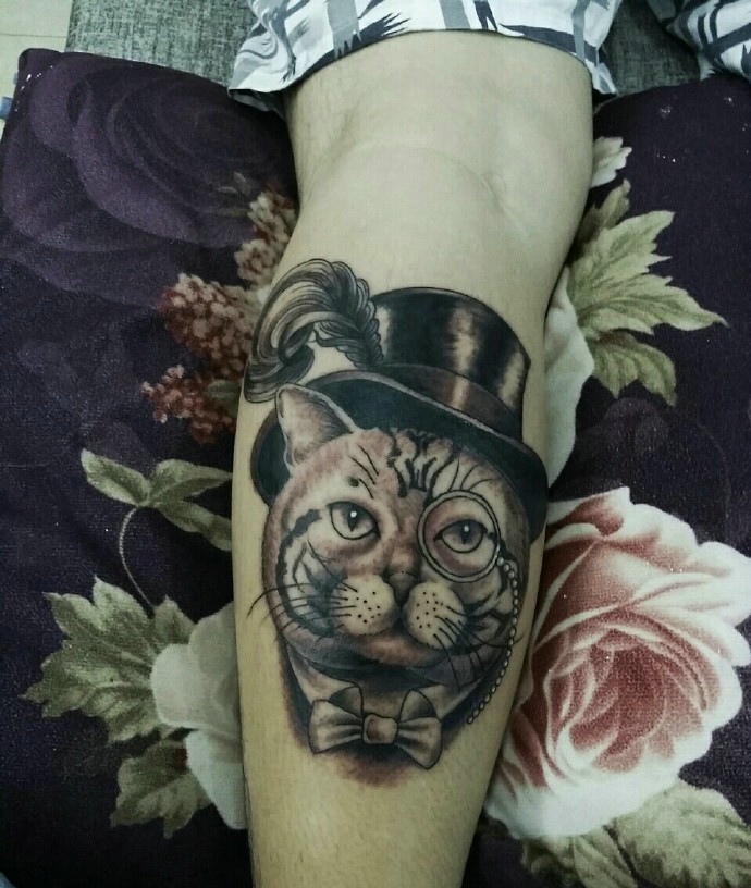 手臂美式大猫头像纹身非常可爱