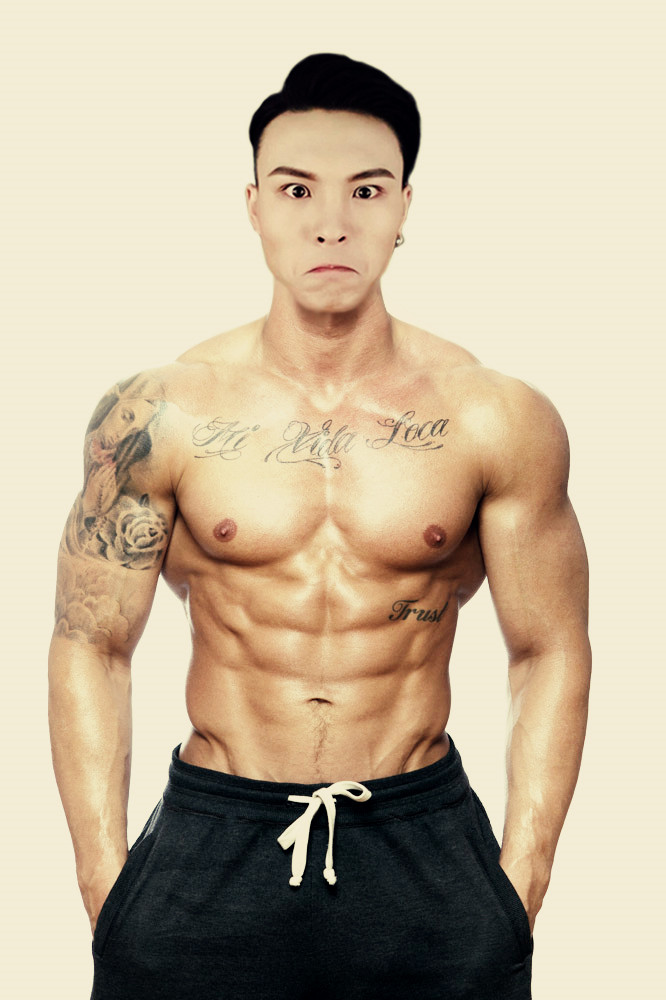 帅气迷人的男明星手臂图腾纹身