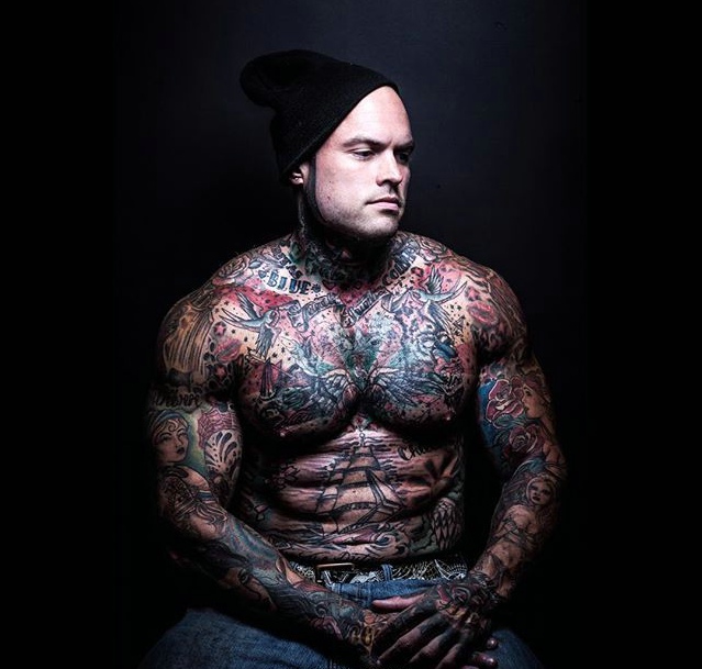 一组酷男满身亮瞎眼的图腾纹身
