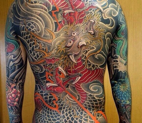 满背彩色日式大邪龙纹身图案