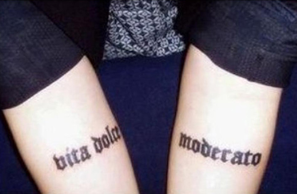 权志龙双臂英文刺青