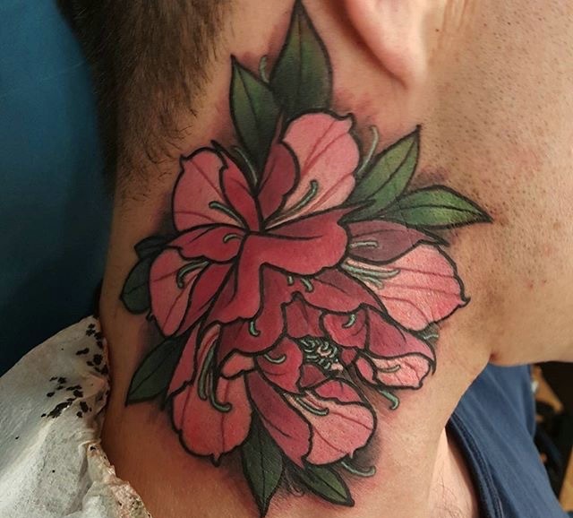 能够带给你感觉的唯美花朵纹身图案