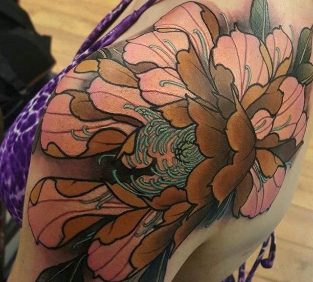 能够带给你感觉的唯美花朵纹身图案