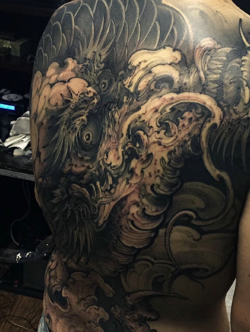 满背黑白图腾纹身图案特霸气