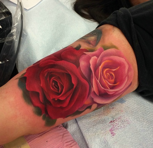 惊艳又抢眼的手臂花朵纹身图案