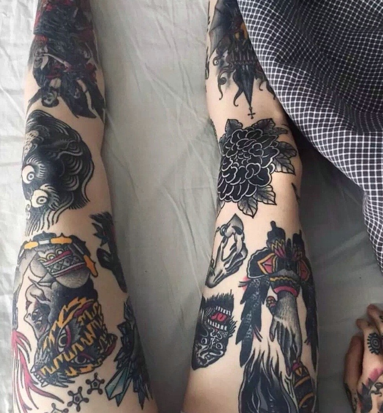 适合开放女生的时尚图腾纹身图片