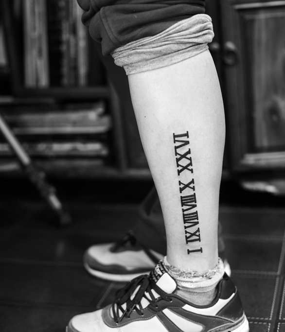 一组大方得体的个性腿部纹身图案