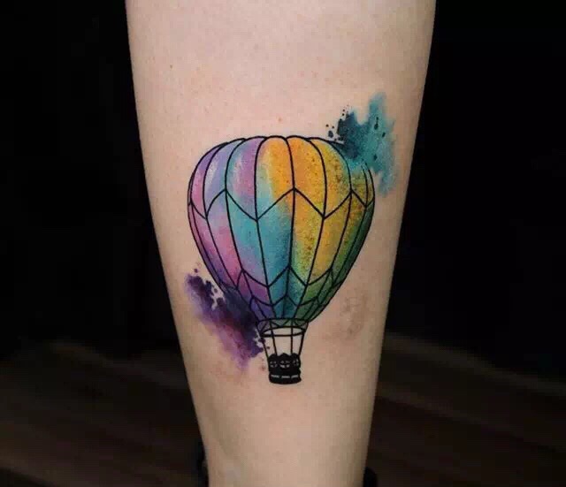 水彩风格不一的图腾纹身图片