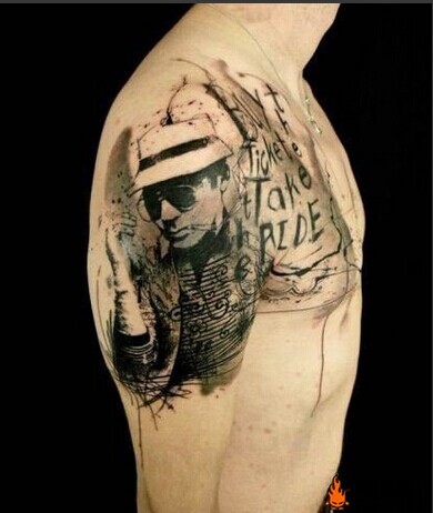 男生肩部唯美个性酷男纹身