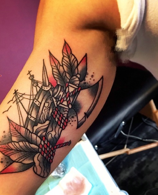 不同部位的彩色图腾纹身图案