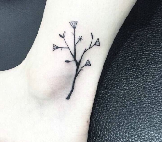 一组小清新腿部纹身图片