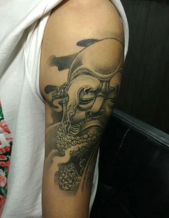 传统个性的手臂图腾纹身图案