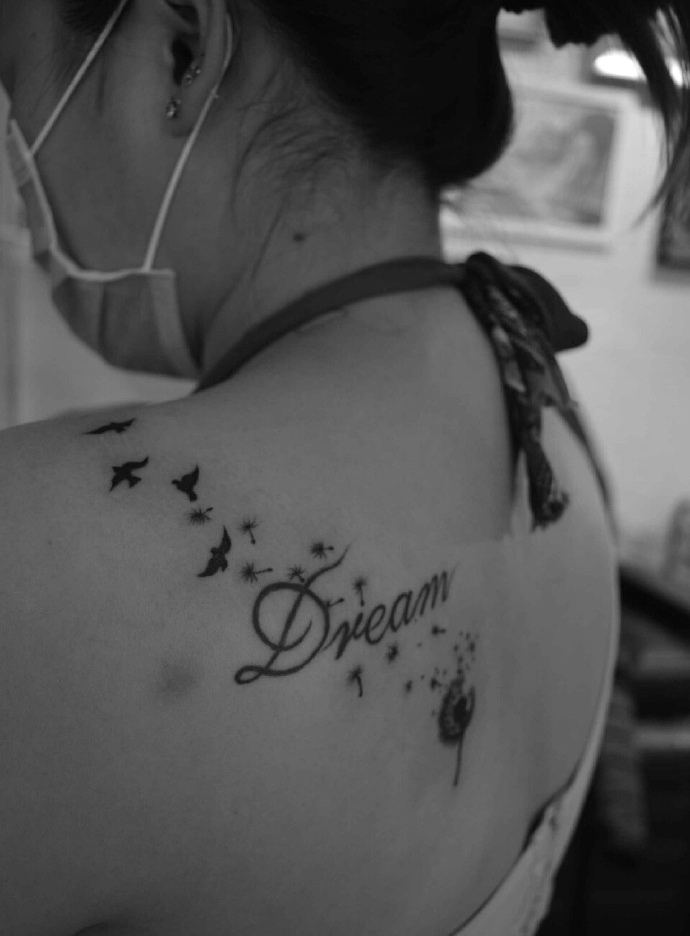 一组小清新优雅的时尚英文纹身图片