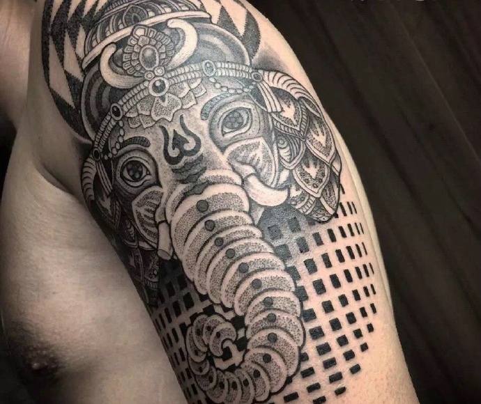 一组日式黑白图腾纹身图案很个性