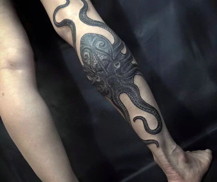 一组日式黑白图腾纹身图案很个性