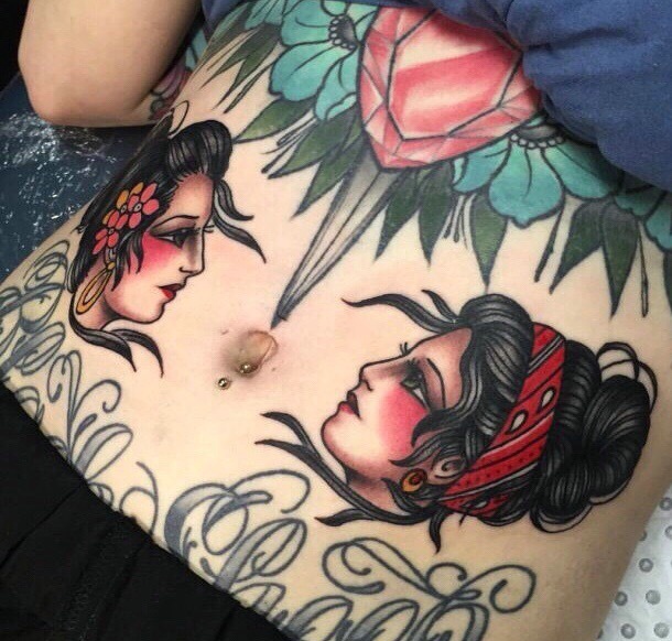 一组非常耀眼个性的花朵纹身图案