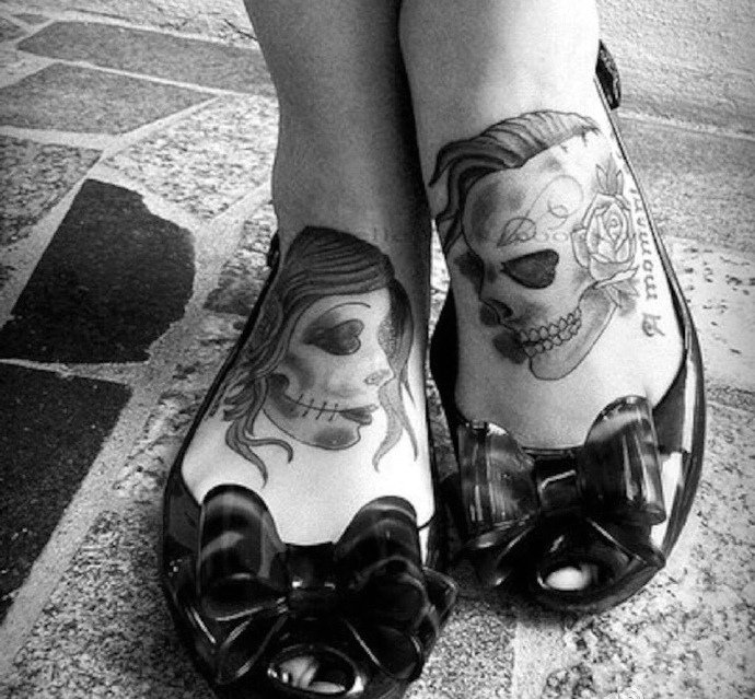 一组完全不一样风格的脚背纹身图案