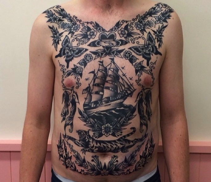 一组非常精彩有趣的花胸纹身图案