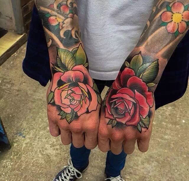 一组惊艳动人的手臂花朵纹身图片