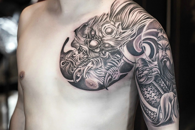 邪龙与关公结合的半甲纹身图片