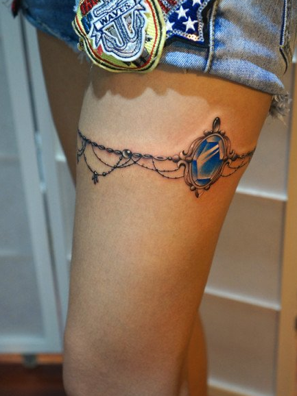 光彩夺目蓝宝石纹身图案