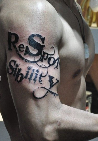 黑色霸气英文纹身图案