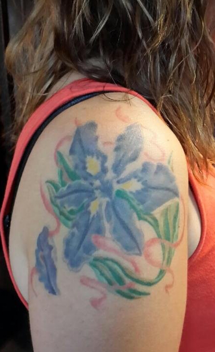 超凡脱俗兰花纹身图案