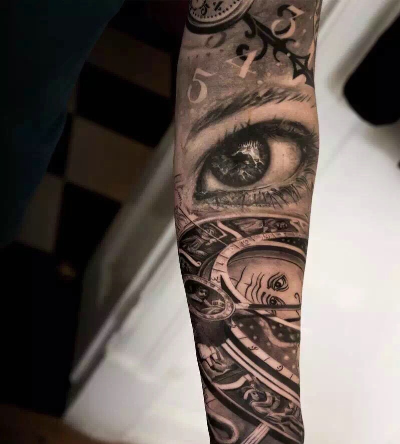 手臂美女3d眼球纹身图片亮瞎眼