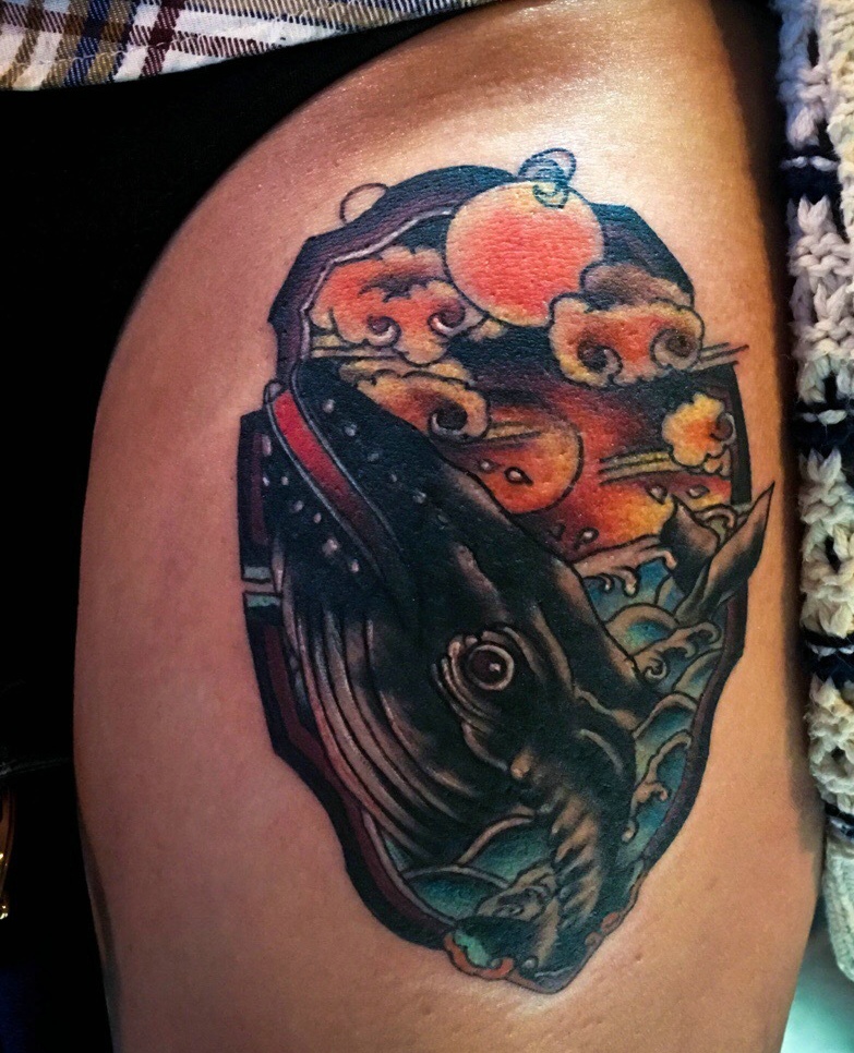 腿部个性无比的大图腾纹身图案